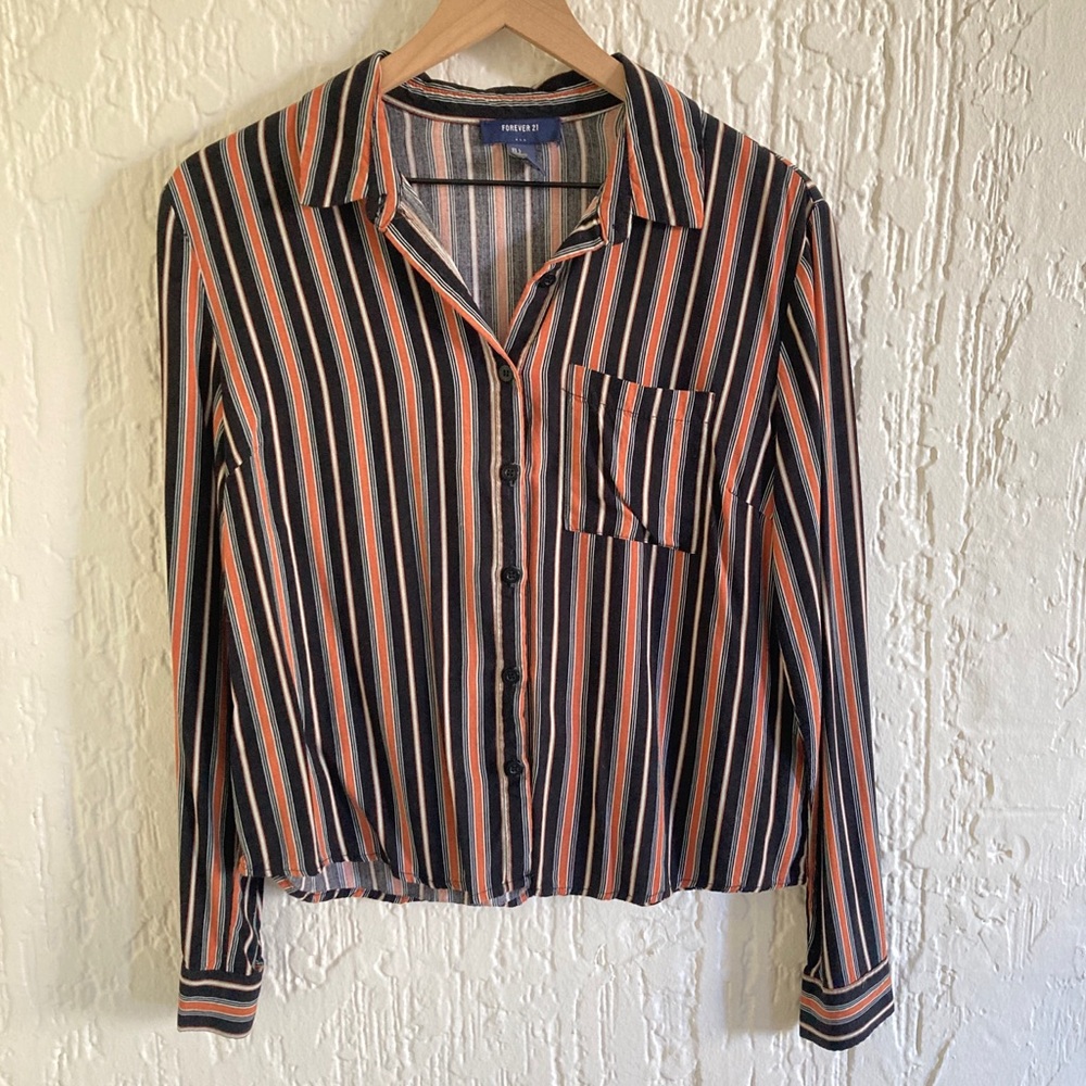 Forever 21 Striped Button-Up Shirt Size Large